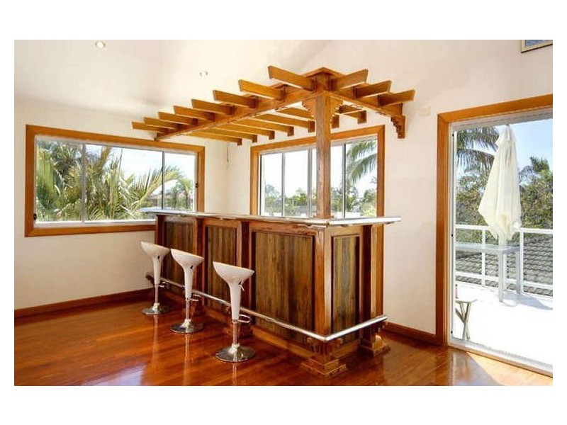 Broadbeach Waters QLD 4218