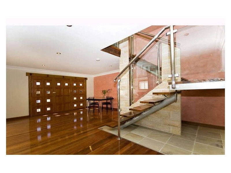 Broadbeach Waters QLD 4218