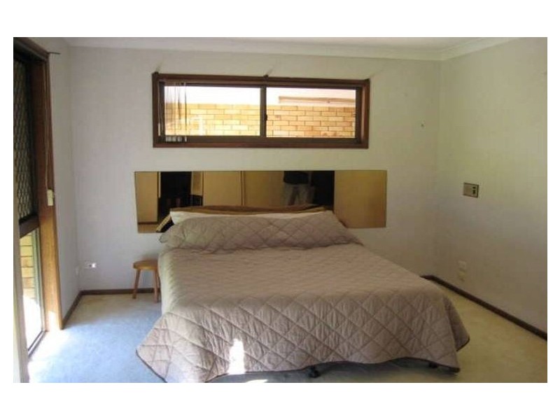 Broadbeach Waters QLD 4218