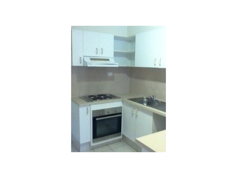 9/77 Government Road, Labrador QLD 4215