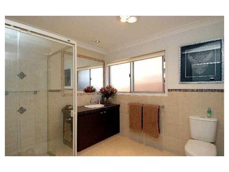 1 Monterey Court, Broadbeach Waters QLD 4218