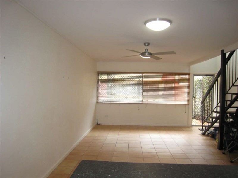 4/6 Stanhill Drive, Chevron Island QLD 4217