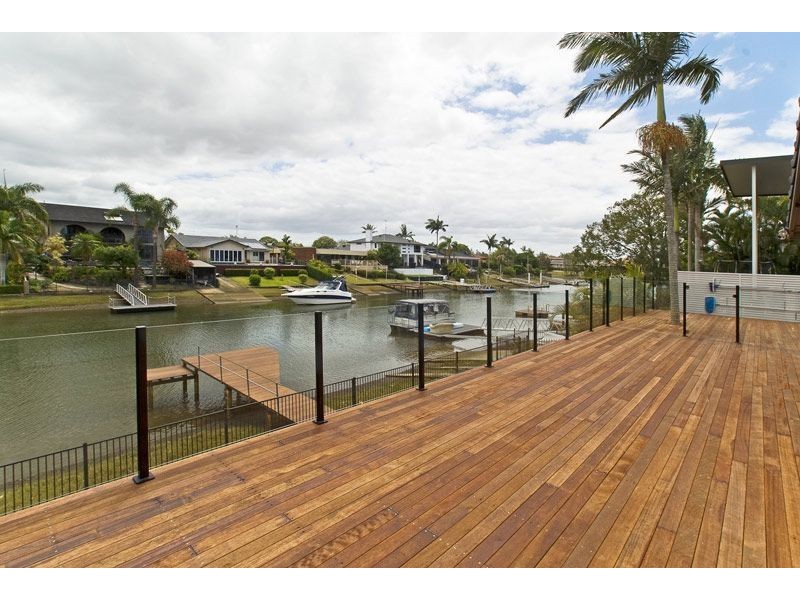 9 Witt Ave, Carrara QLD 4211