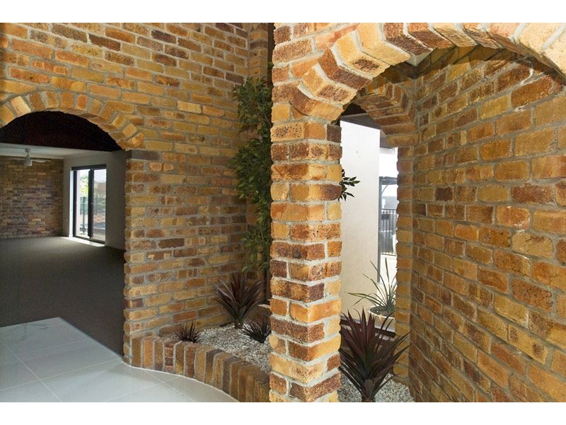 9 Witt Ave, Carrara QLD 4211