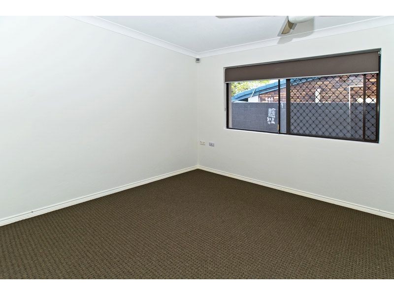 9 Witt Ave, Carrara QLD 4211