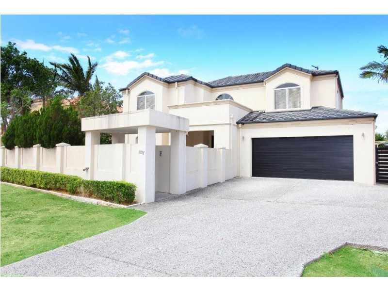 50 Sir Bruce Small Blvde, Benowa QLD 4217