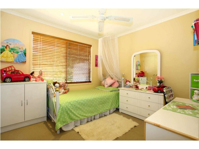 21 Lillywood Circuit, Molendinar QLD 4214