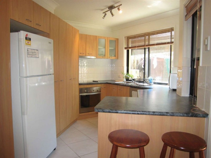 2/63 Muir St, Labrador QLD 4215