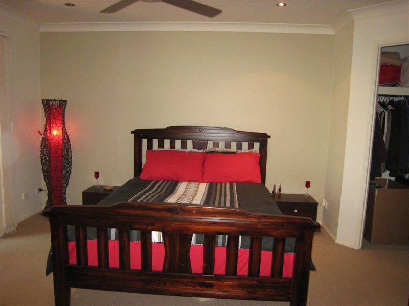 2/63 Muir St, Labrador QLD 4215