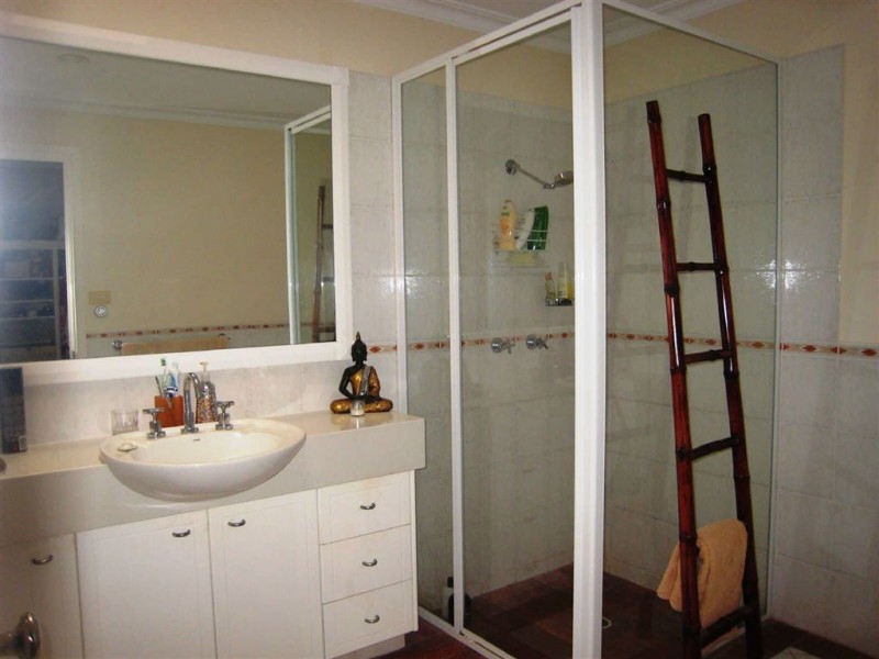 17/70 Marbella Drive, Benowa QLD 4217