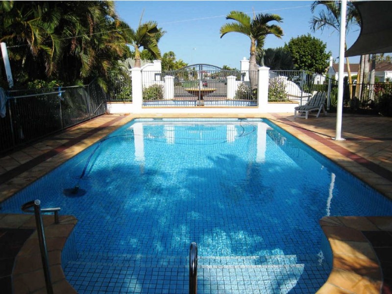 17/70 Marbella Drive, Benowa QLD 4217