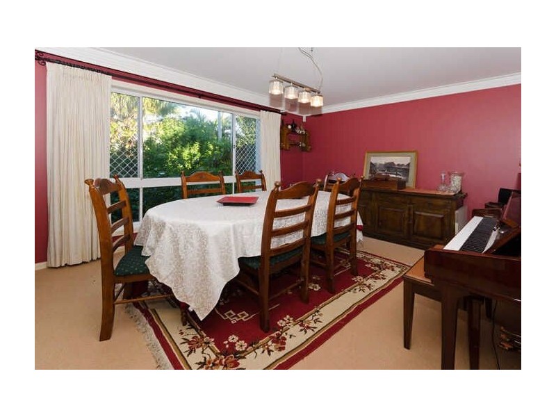 7  Roderick Court, Benowa Waters QLD 4217