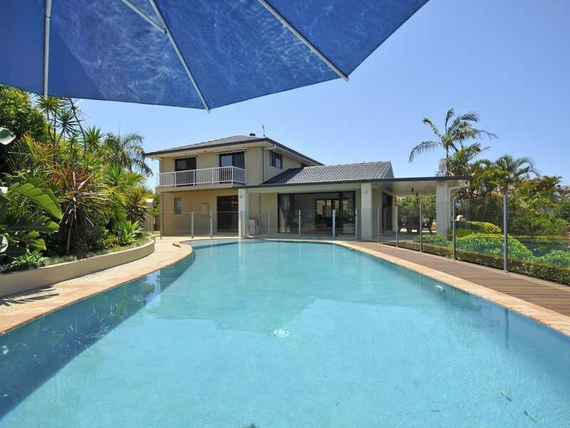12 Cocos Crescent, Broadbeach Waters QLD 4218