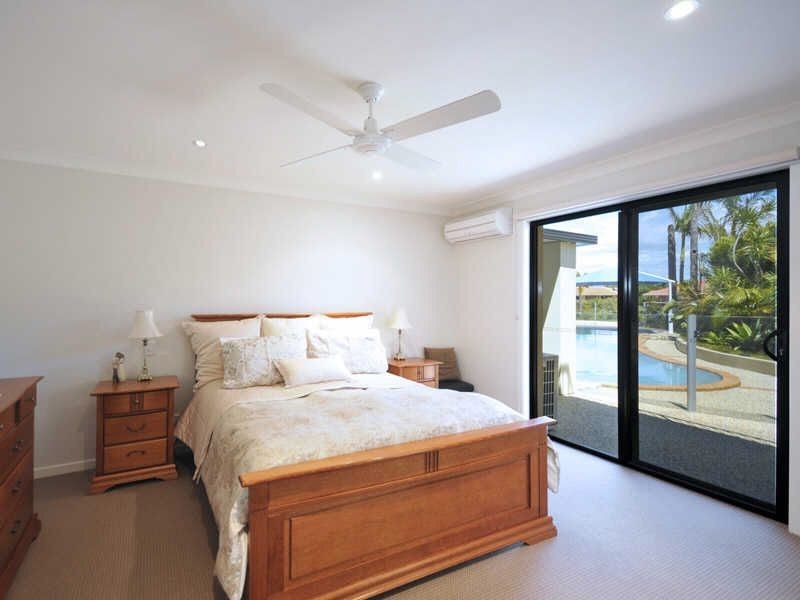 12 Cocos Crescent, Broadbeach Waters QLD 4218