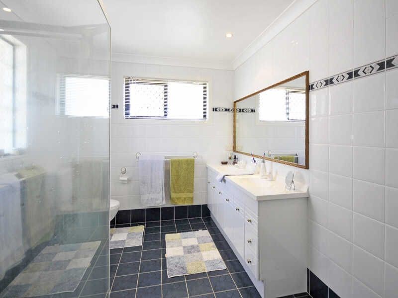 12 Cocos Crescent, Broadbeach Waters QLD 4218