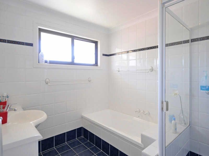 12 Cocos Crescent, Broadbeach Waters QLD 4218