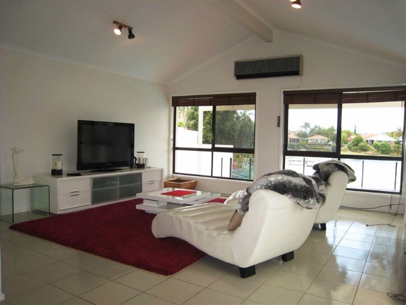 14 Forster Avenue, Sorrento QLD 4217