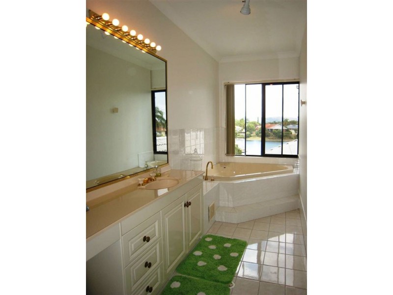 14 Forster Avenue, Sorrento QLD 4217