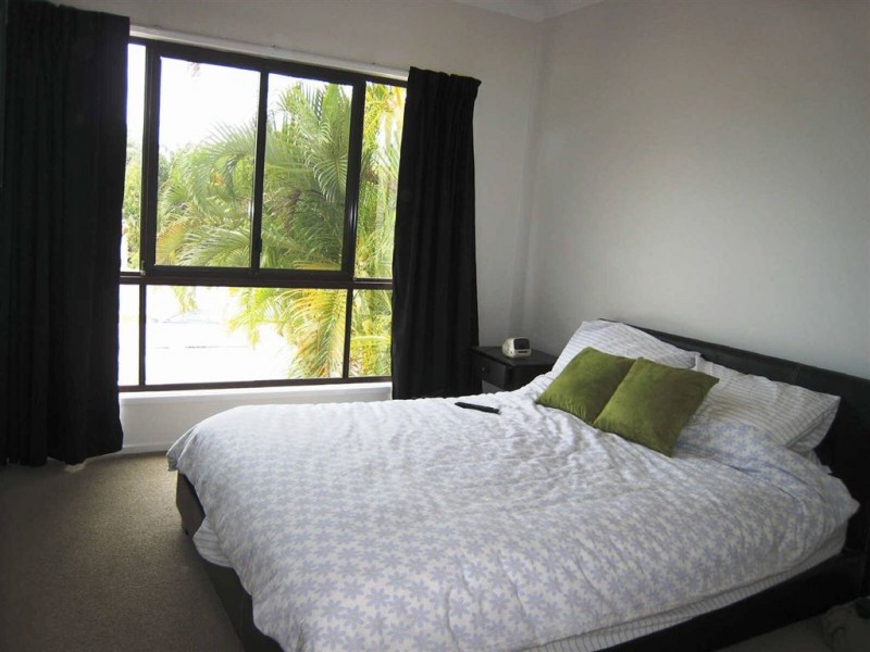 14 Forster Avenue, Sorrento QLD 4217