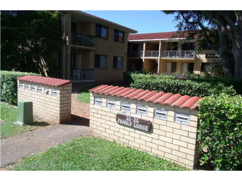 8/22 Duet Drive, Mermaid Waters QLD 4218