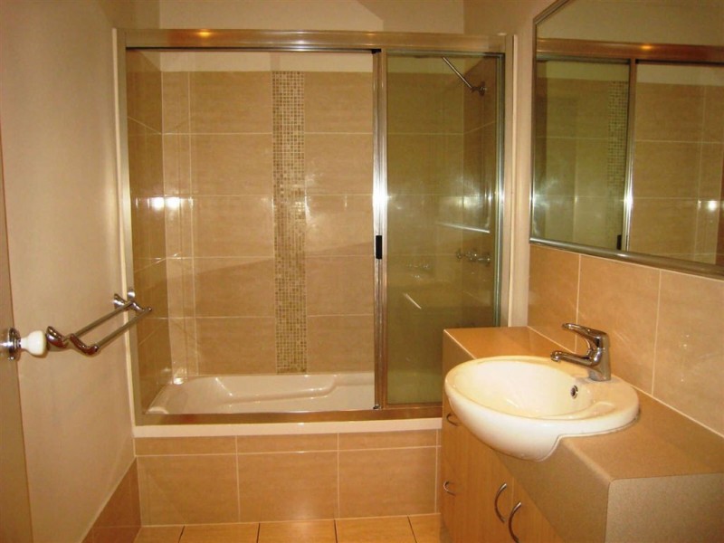 15/15  Ancona St, Carrara QLD 4211