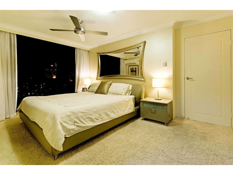 15D/4  Old Burleigh Rd, Surfers Paradise QLD 4217