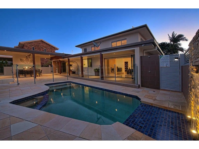 97  Witt Ave, Carrara QLD 4211