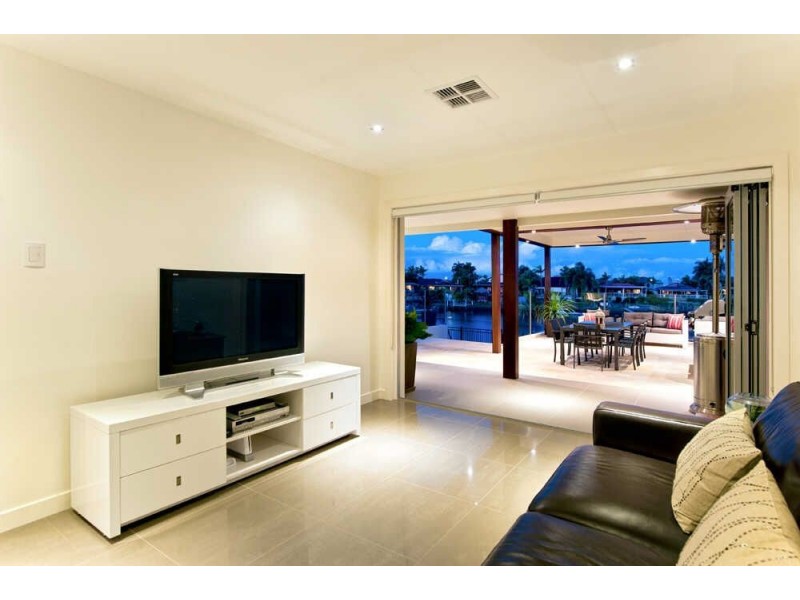 97  Witt Ave, Carrara QLD 4211