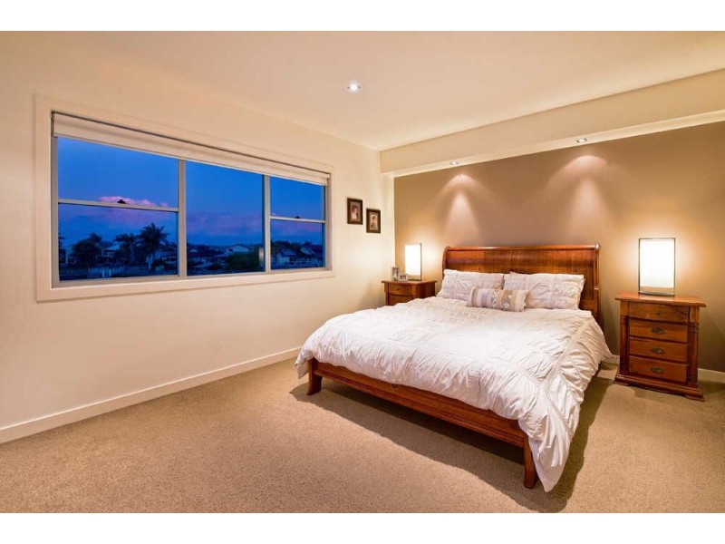 97  Witt Ave, Carrara QLD 4211