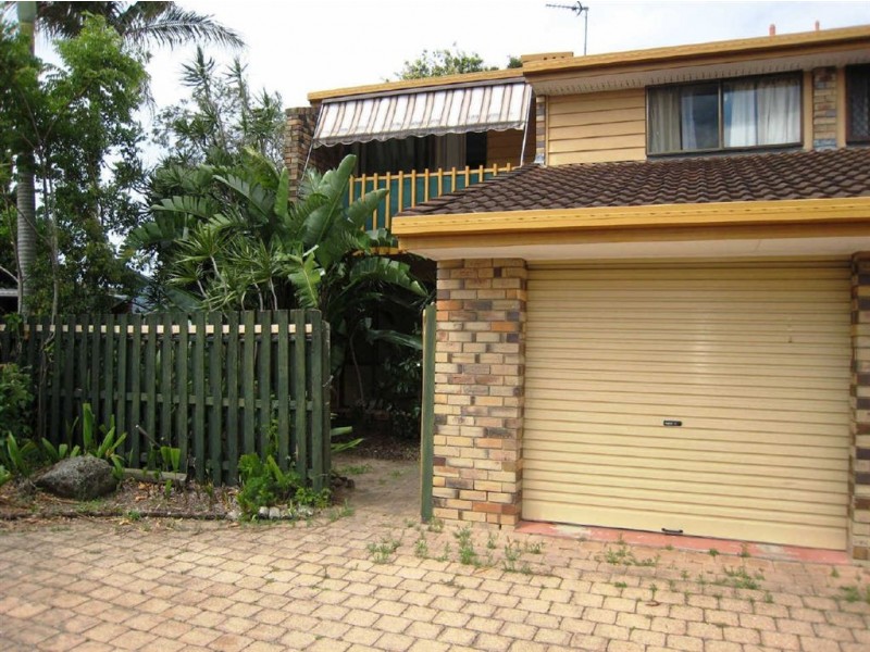 1/3  Cotinga Crescent, Burleigh Waters QLD 4220