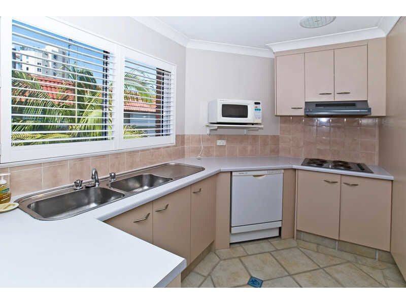 5/14 Second Ave, Broadbeach QLD 4218