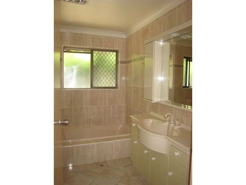 105 Bundall Rd, Surfers Paradise QLD 4217