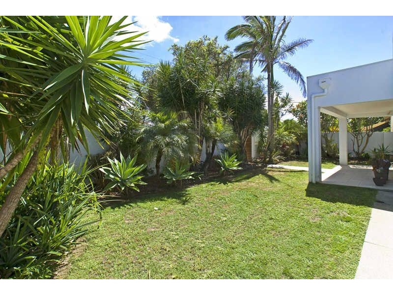 58  TE Peters Dr, Broadbeach Waters QLD 4218