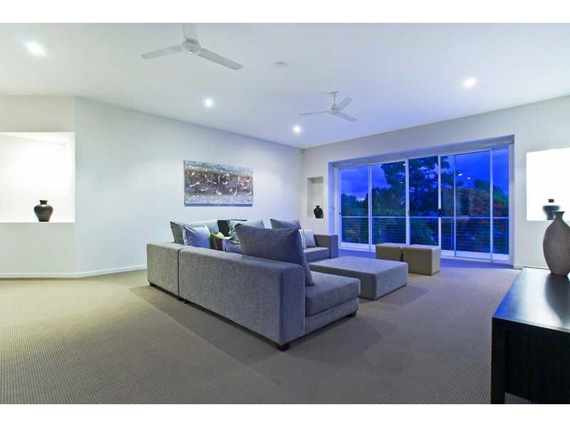 58  TE Peters Dr, Broadbeach Waters QLD 4218