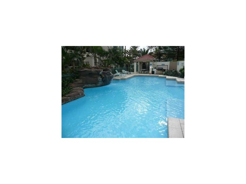 3/4 Northcliffe Tce”Villa De La Mer”, Surfers Paradise QLD 4217