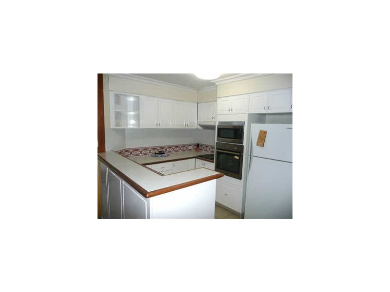 3/4 Northcliffe Tce”Villa De La Mer”, Surfers Paradise QLD 4217