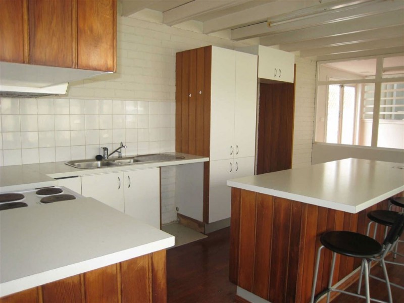 67 Regatta Parade, Southport QLD 4215