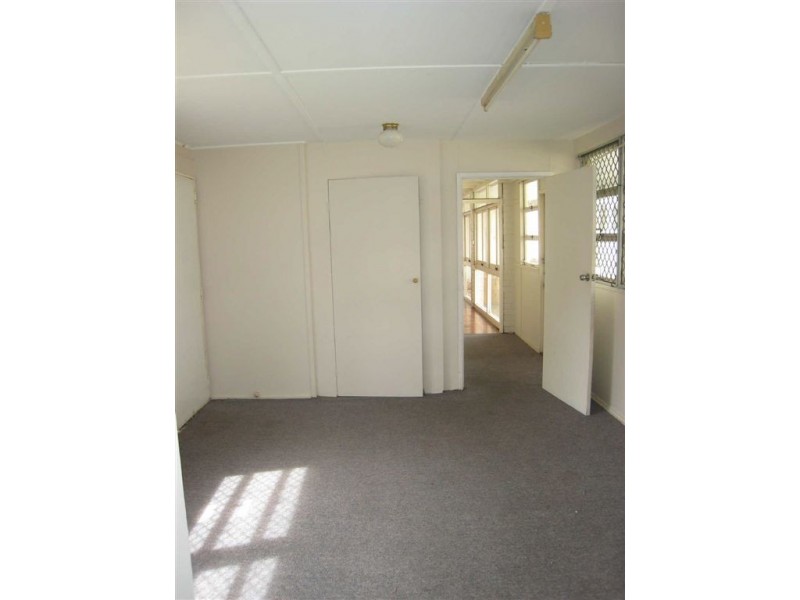 67 Regatta Parade, Southport QLD 4215