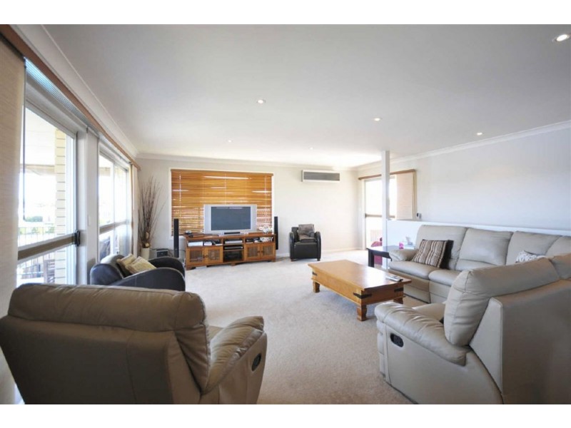 30 Bombala Street, Broadbeach Waters QLD 4218