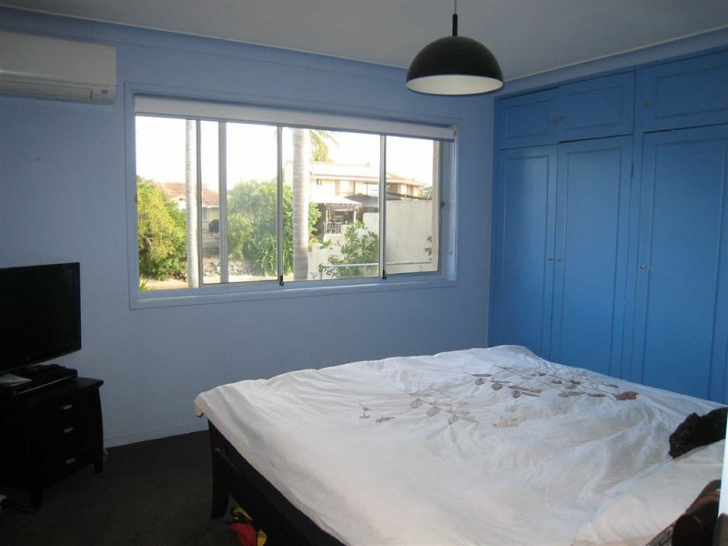 172 Monaco Street, Broadbeach Waters QLD 4218