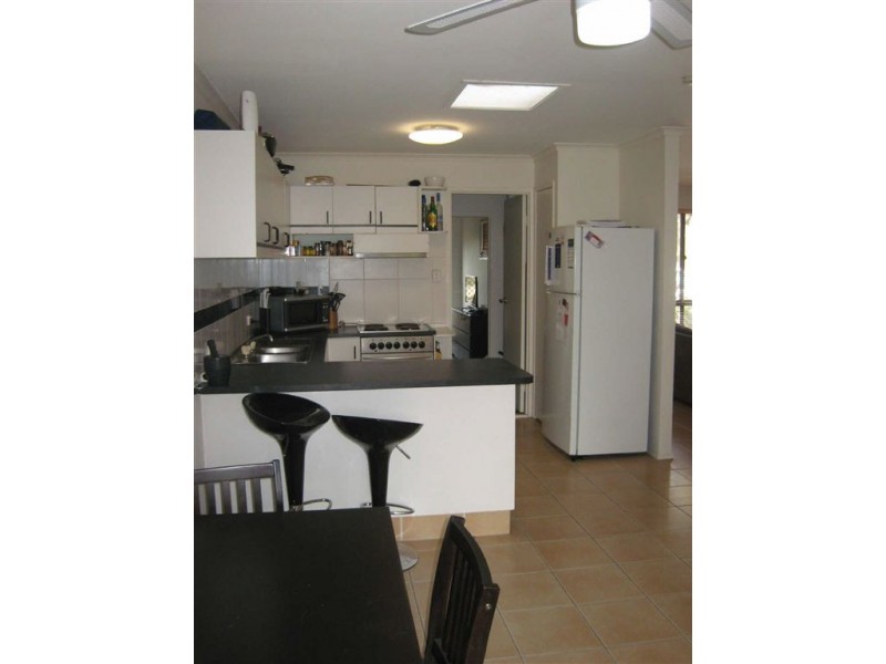2/25  Callistemon Court, Arundel QLD 4214