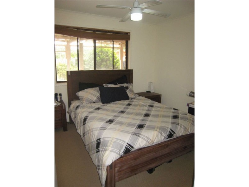 2/25  Callistemon Court, Arundel QLD 4214