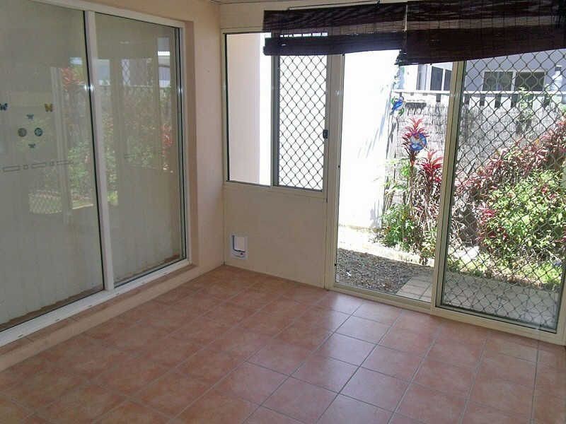 25 Ranier Crescent, Varsity Lakes QLD 4227