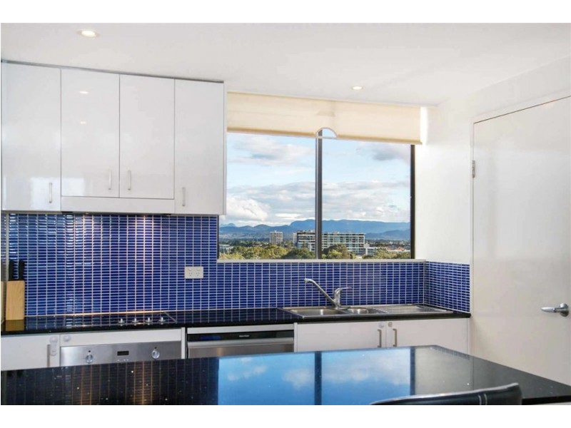 24/22 Armrick Avenue, Broadbeach QLD 4218