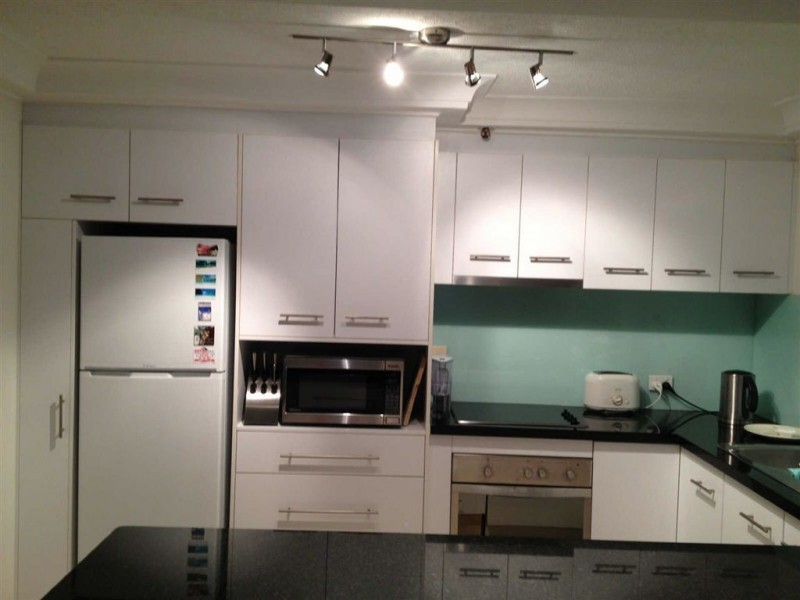 89/28 Northcliffe Tce, Surfers Paradise QLD 4217