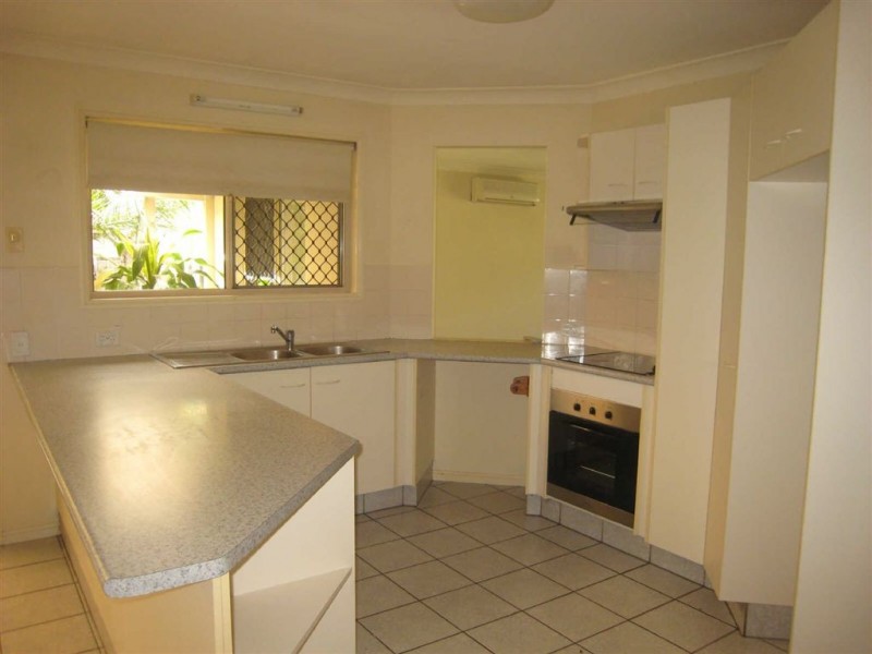 12 Angelia Lane, Merrimac QLD 4226