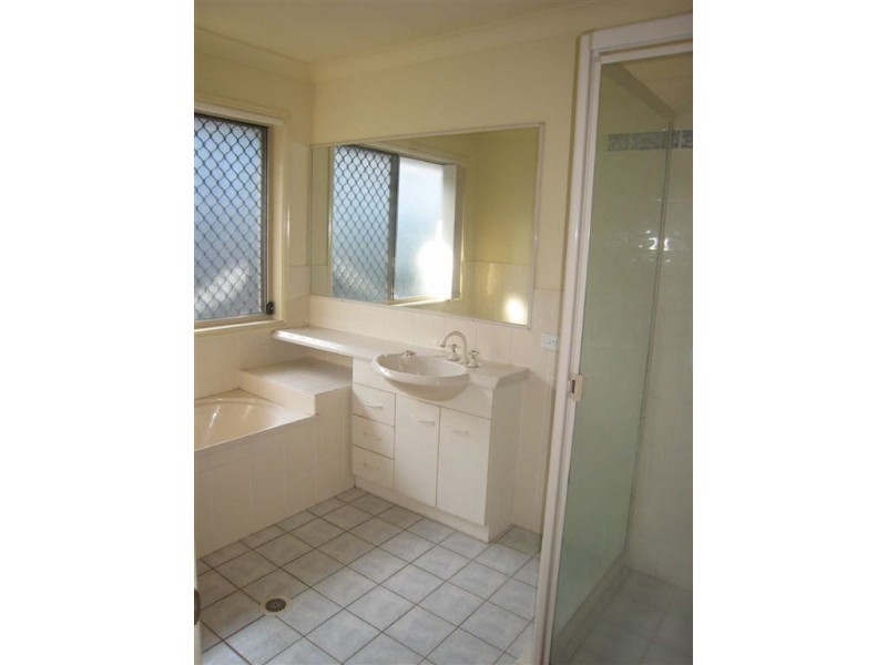 12 Angelia Lane, Merrimac QLD 4226