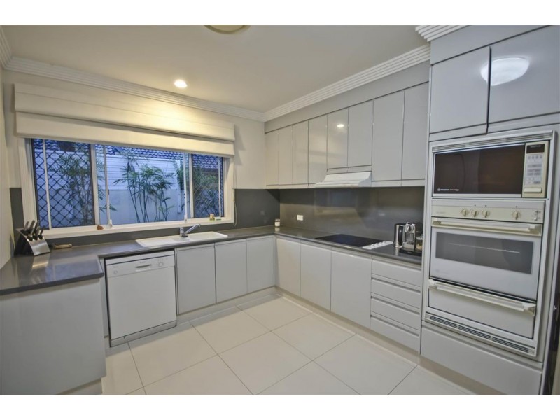 47 Charolais Crescent, Benowa QLD 4217