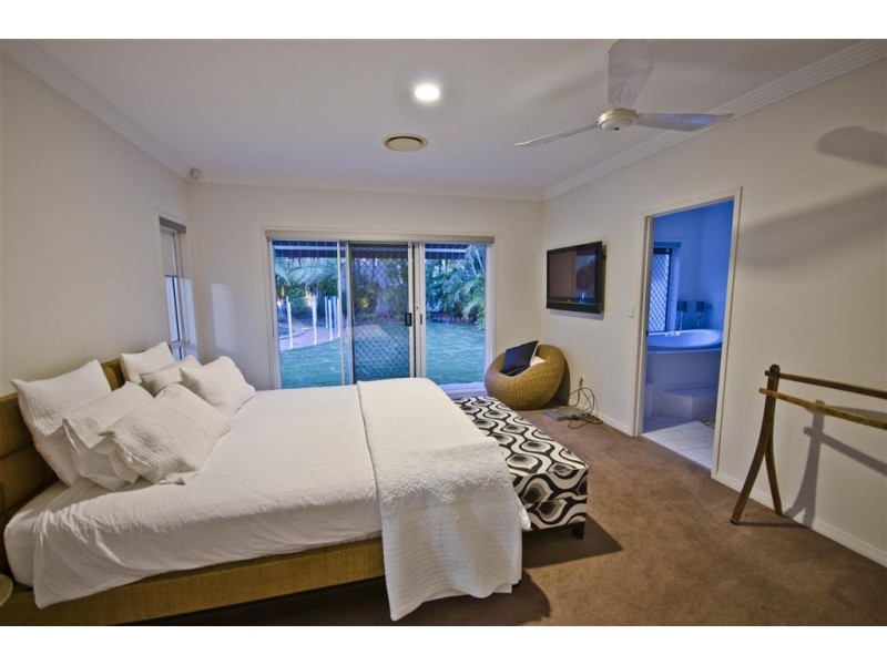 47 Charolais Crescent, Benowa QLD 4217