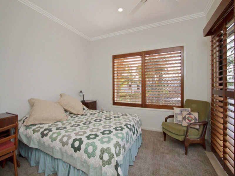 2/61 Bamboo Street, Bundall QLD 4217